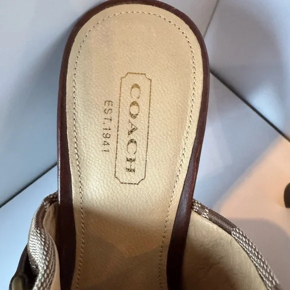 Vintage Coach Ivy  Mule Platforms  in Tan and Brown, 4 inch heel - Picture 3 of 16